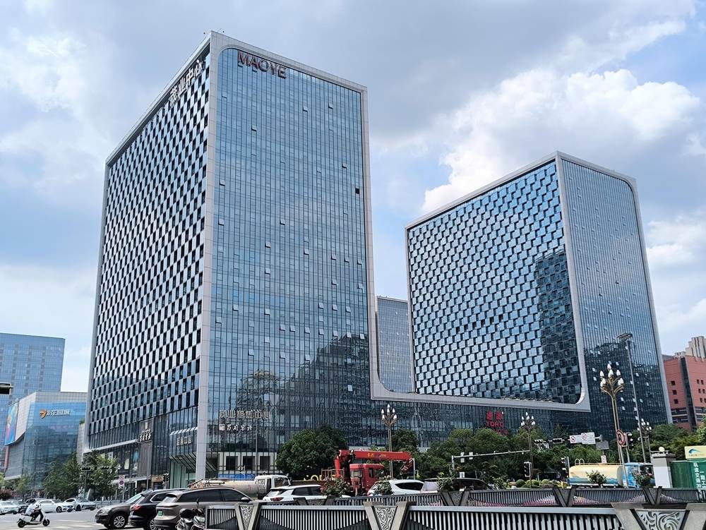 茂业中心外观图